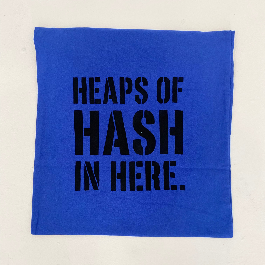 HEAPS OF **** IN HERE TOTE BAG